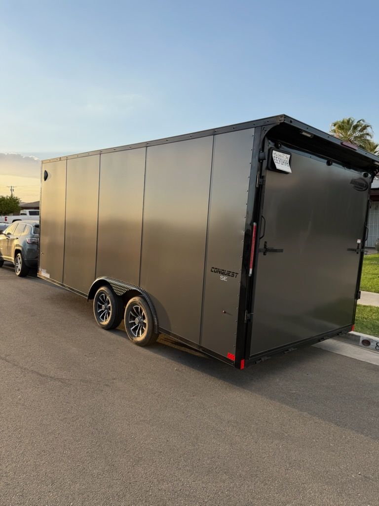 Enclosed Cargo Trailer (1)